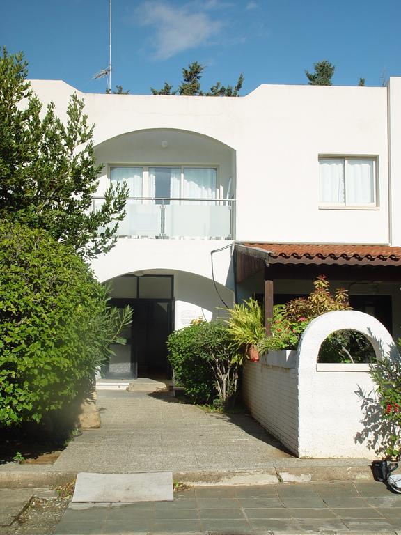 Paphos Studios Экстерьер фото